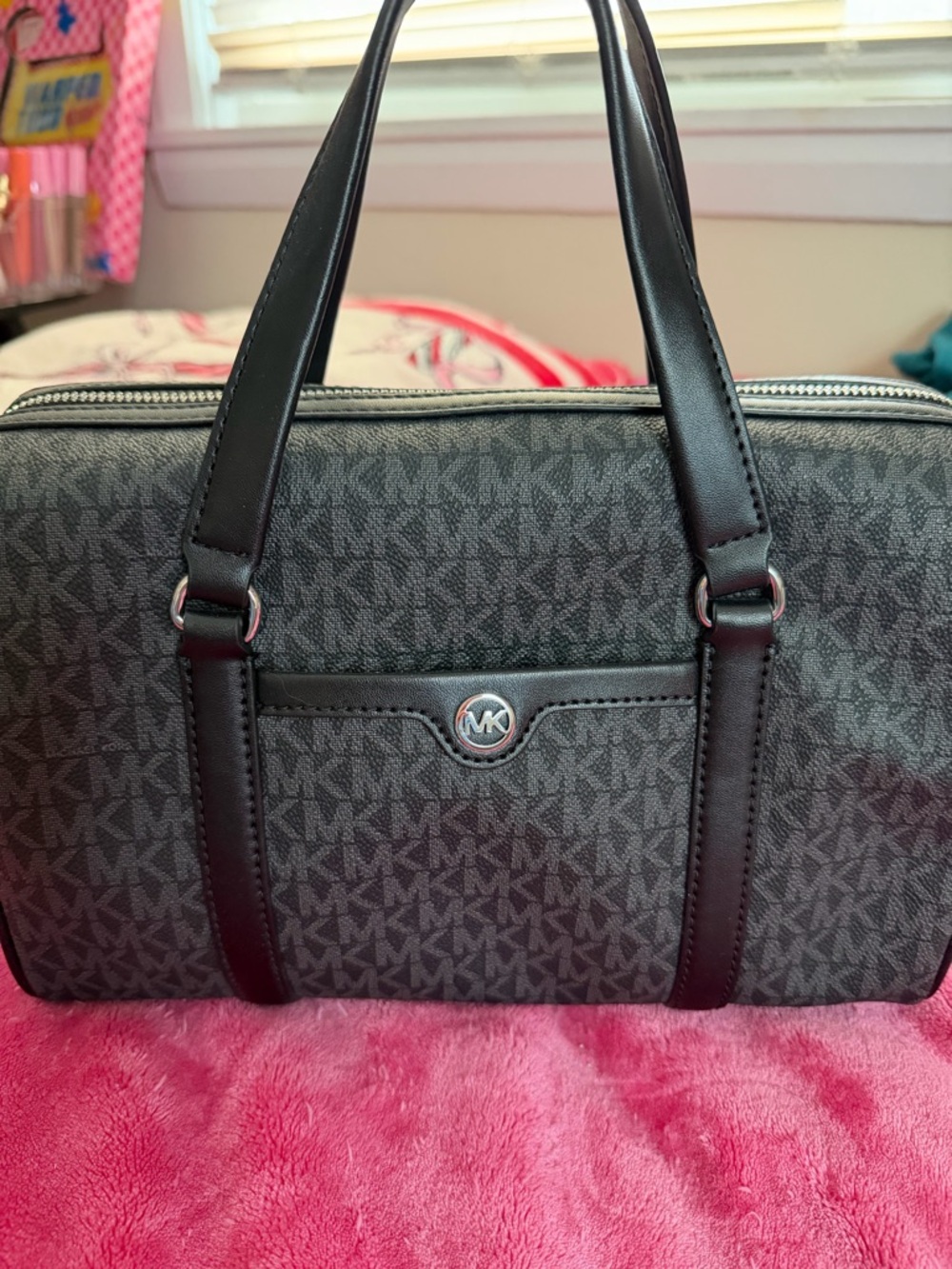 Greyson medium logo duffel bag